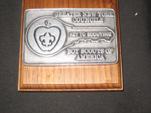 Greater New York Councils, Key to Scouting Paperweight